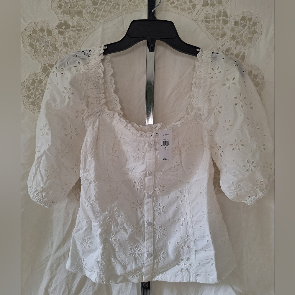 Gap NWT Puff Sleeve Eyelet Top Size S Tall
